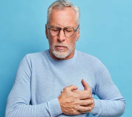 Amyloidoza ATTR rozwija się latami. W grupie ryzyka są przede wszystkim mężczyźni po 60. roku życia