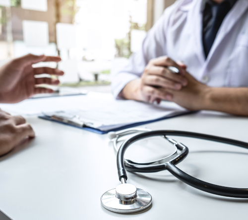 Jakie są cechy zajęcia śledziony w przebiegu amyloidozy?